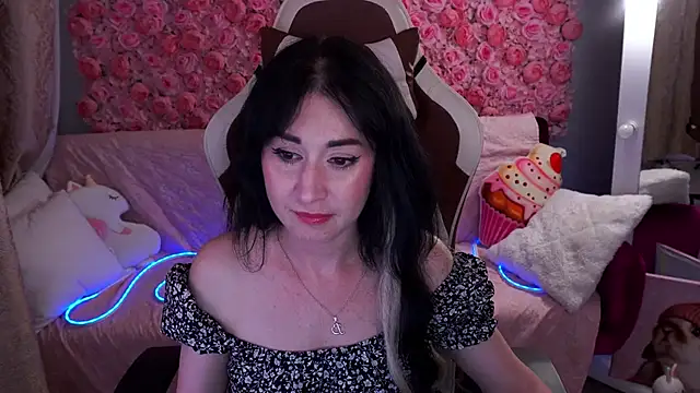 Snapshot of CarolinaaFoxyyy chatting on 05-20-26, 06:47 CarolinaaFoxyyy online show from 05-20-26, 06:47