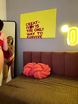 Snapshot of Erica_Nelson chatting on 11-21-25, 01:37 Erica Nelson online show from 11-21-25, 01:37