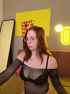 Snapshot of Erica_Nelson chatting on 11-22-25, 01:26 Erica Nelson online show from 11-22-25, 01:26