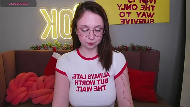 Snapshot of Erica_Nelson chatting on 11-29-25, 01:30 Erica Nelson online show from 11-29-25, 01:30