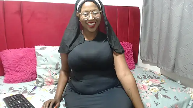 Snapshot of HipsDontLieX95 chatting on 05-13-26, 08:38 HipsDontLieX95 online show from 05-13-26, 08:38