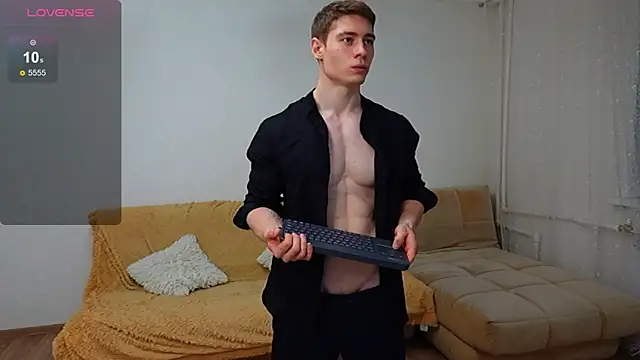 Snapshot of Kevin_geo_ chatting on 11-21-25, 04:05 Kevin geo online show from 11-21-25, 04:05