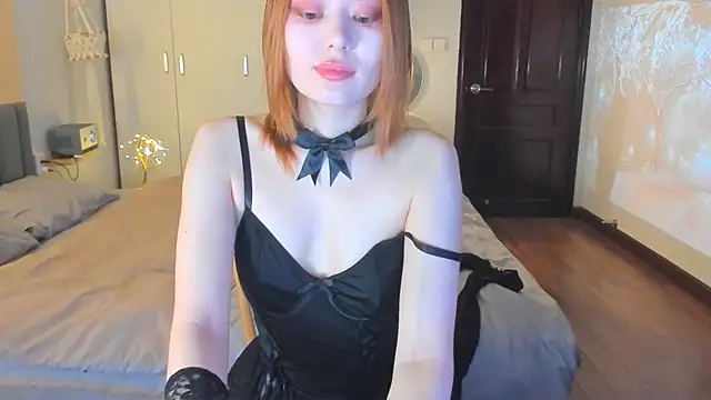 Snapshot of HopeLovely chatting on 12-02-25, 01:33 HopeLovely online show from 12-02-25, 01:33