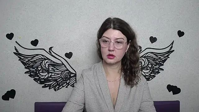 RoseHille online show from 11-23-25, 06:02