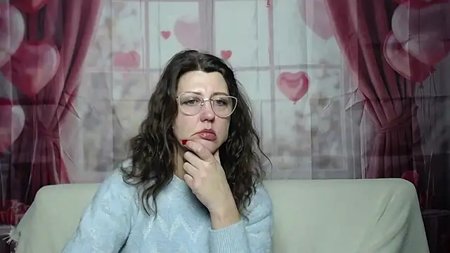 RoseHille online show from 02-10-26, 03:16