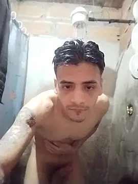 Snapshot of Andrexxxvergota chatting on 12-15-25, 01:10 Andrexxxvergota online show from 12-15-25, 01:10