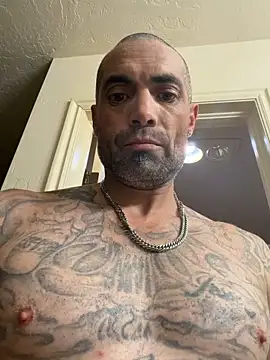 Snapshot of MrMrsperfeted chatting on 11-12-25, 03:18 MrMrsperfeted online show from 11-12-25, 03:18