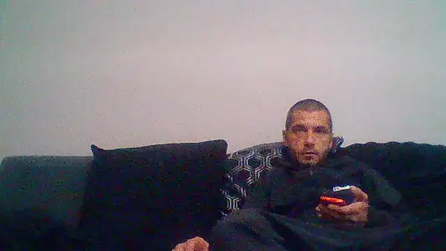 Snapshot of Kinkycouple142 chatting on 05-29-26, 06:39 Kinkycouple142 online show from 05-29-26, 06:39