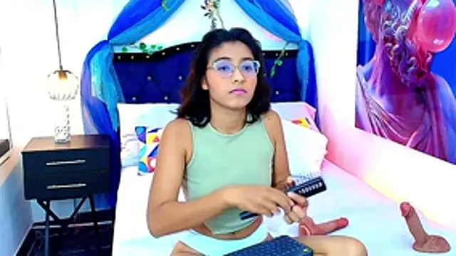 KATY LOWERY online show from 01-15-26, 03:22