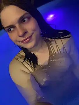 Snapshot of Dona_Mafia chatting on 05-16-26, 02:27 Dona Mafia online show from 05-16-26, 02:27