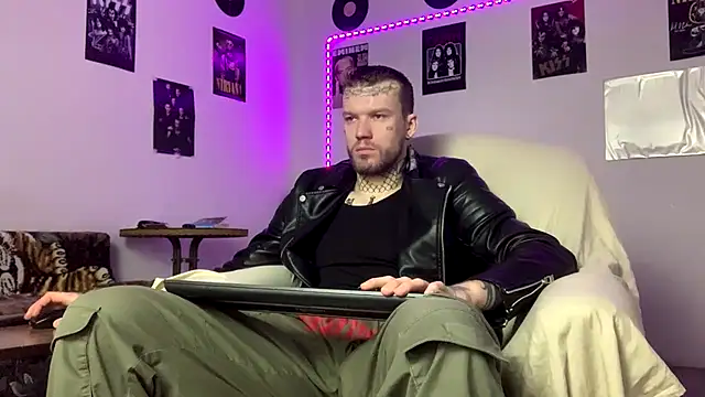 Huntall77 online show from 02-28-26, 05:03