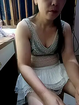 Feeling-hot online show from 04-22-26, 05:14