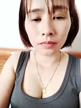 Snapshot of Swan-white123 chatting on 12-18-25, 06:30 Swan-white123 online show from 12-18-25, 06:30