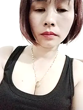 Snapshot of Swan-white123 chatting on 12-18-25, 07:09 Swan-white123 online show from 12-18-25, 07:09