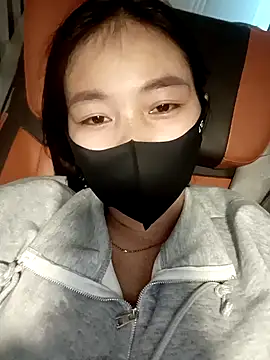 thuy-kieu online show from 12-17-25, 09:26