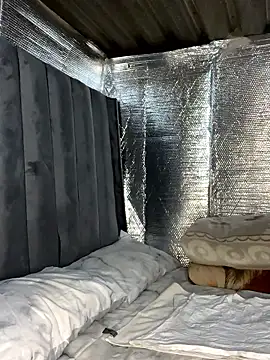 Berries  online show from 01-10-26, 05:42