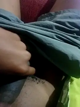 Snapshot of Ldik chatting on 12-18-25, 08:48 Ldik online show from 12-18-25, 08:48