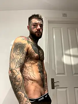 Snapshot of magicmichaell chatting on 11-13-25, 10:36 magicmichaell online show from 11-13-25, 10:36