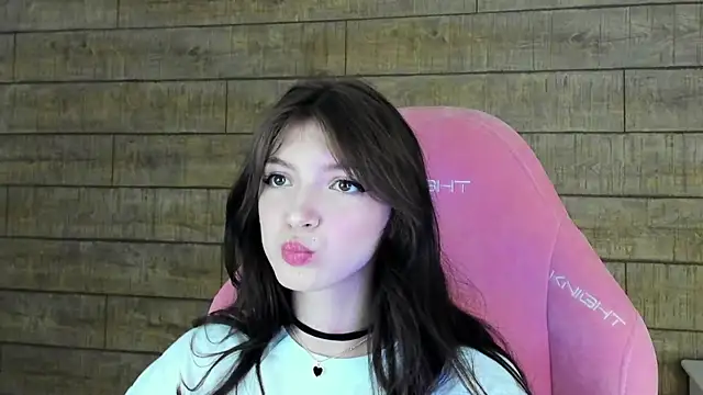 SophiaProve online show from 04-23-26, 04:31