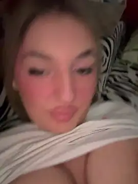 Marisaaasss online show from 01-12-26, 01:27