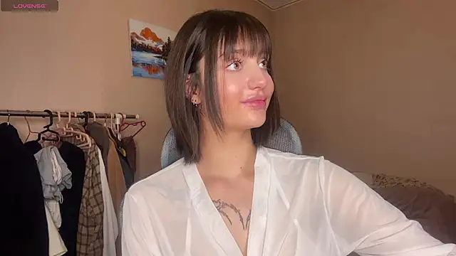 Snapshot of AlexaPawn chatting on 12-01-25, 09:53 AlexaPawn online show from 12-01-25, 09:53