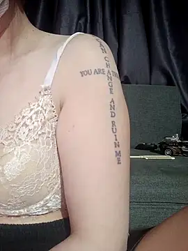 MiHeni online show from 02-12-26, 03:18