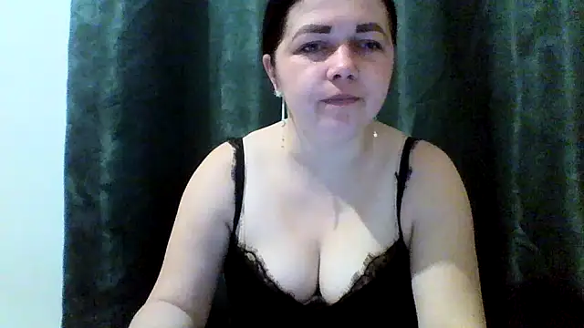 Vitalina282128 online show from 04-24-26, 08:55
