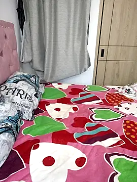 Sarah Lark- online show from 11-27-25, 01:07