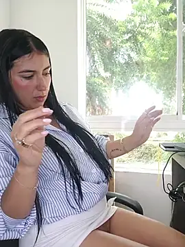 ViolettaWalton1 online show from 02-12-26, 02:23