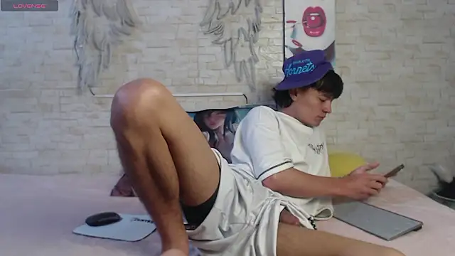 axel milo kairo and noa online show from 03-05-26, 11:12