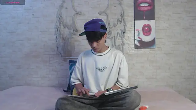 axel milo kairo and noa online show from 03-10-26, 04:56