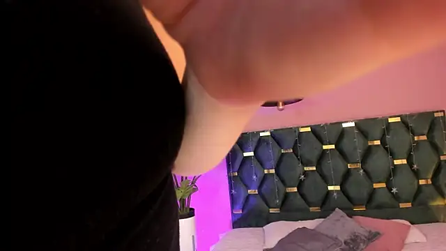 Velvet Dreamss online show from 04-28-26, 11:59