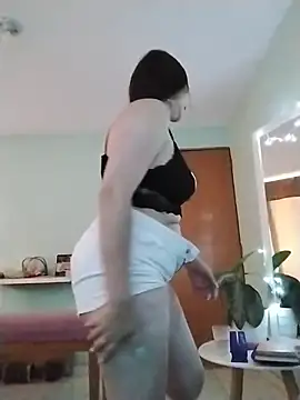 Snapshot of Samantha_curvy1 chatting on 11-29-25, 07:17 Samantha curvy1 online show from 11-29-25, 07:17