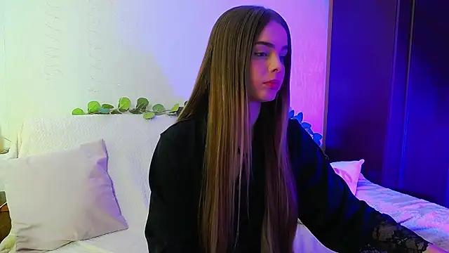 AlicaLOVEalisa777 online show from 12-21-25, 02:02