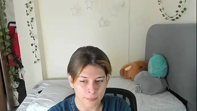 Snapshot of Felix_kitty chatting on 11-12-25, 07:24 Felix kitty online show from 11-12-25, 07:24