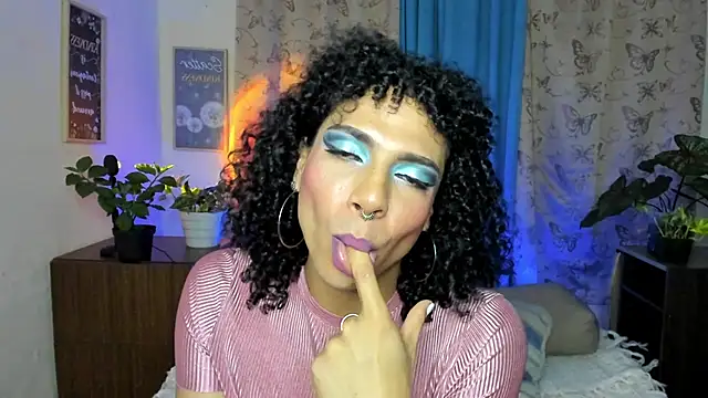 Angel White25 online show from 11-29-25, 10:46