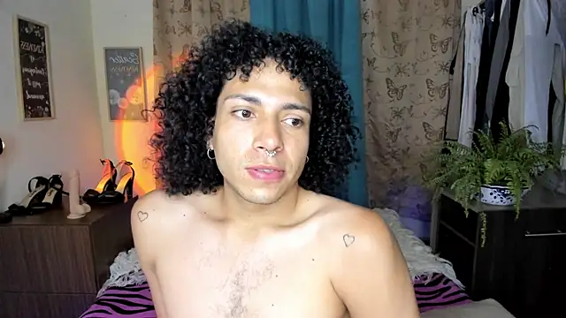 Angel White25 online show from 04-10-26, 01:00