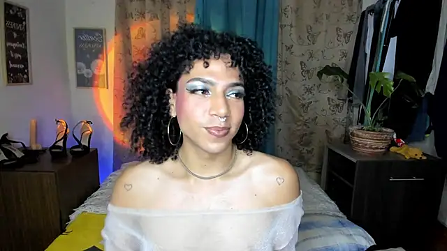 Angel White25 online show from 04-28-26, 02:27