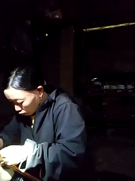 girl-hot2x online show from 11-13-25, 12:53