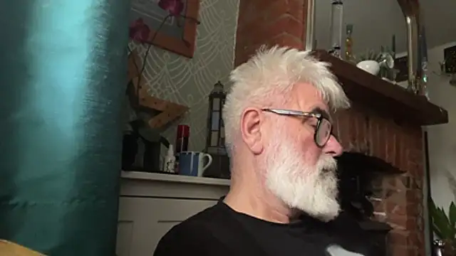 LeatherSdaddy online show from 11-29-25, 10:07