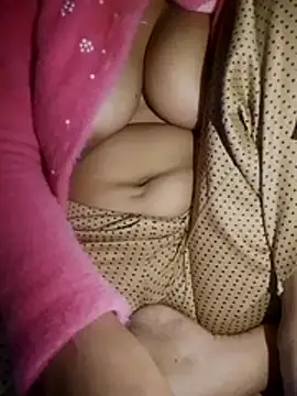 Hotty siatar online show from 11-15-25, 06:04