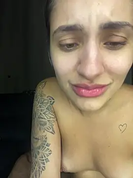 Snapshot of engelintense chatting on 03-06-26, 06:43 engelintense online show from 03-06-26, 06:43