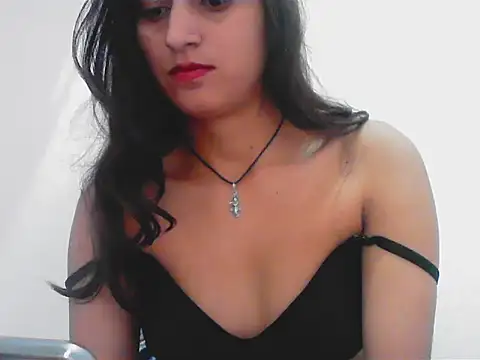 Anika Singh online show from 11-20-25, 08:58