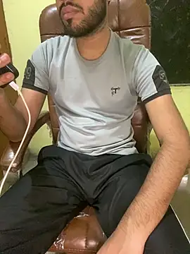 hotyyyyjonny online show from 04-23-26, 03:08