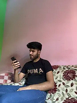Snapshot of hotyyyyjonny chatting on 05-16-26, 04:31 hotyyyyjonny online show from 05-16-26, 04:31