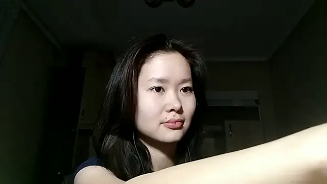 Snapshot of HuldaKye chatting on 11-26-25, 01:23 HuldaKye online show from 11-26-25, 01:23