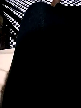 Snapshot of PerkyLove399 chatting on 11-11-25, 10:32 PerkyLove399 online show from 11-11-25, 10:32