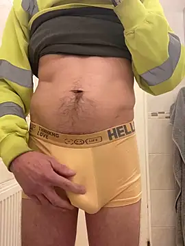 funguy19782 online show from 12-04-25, 06:16