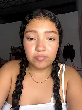 PetiteKattia online show from 01-16-26, 04:38