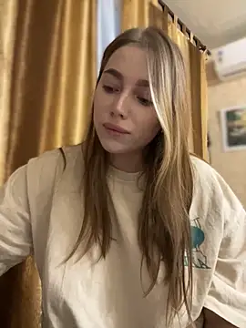 Snapshot of Mi_mill chatting on 11-12-25, 01:00 Mi mill online show from 11-12-25, 01:00